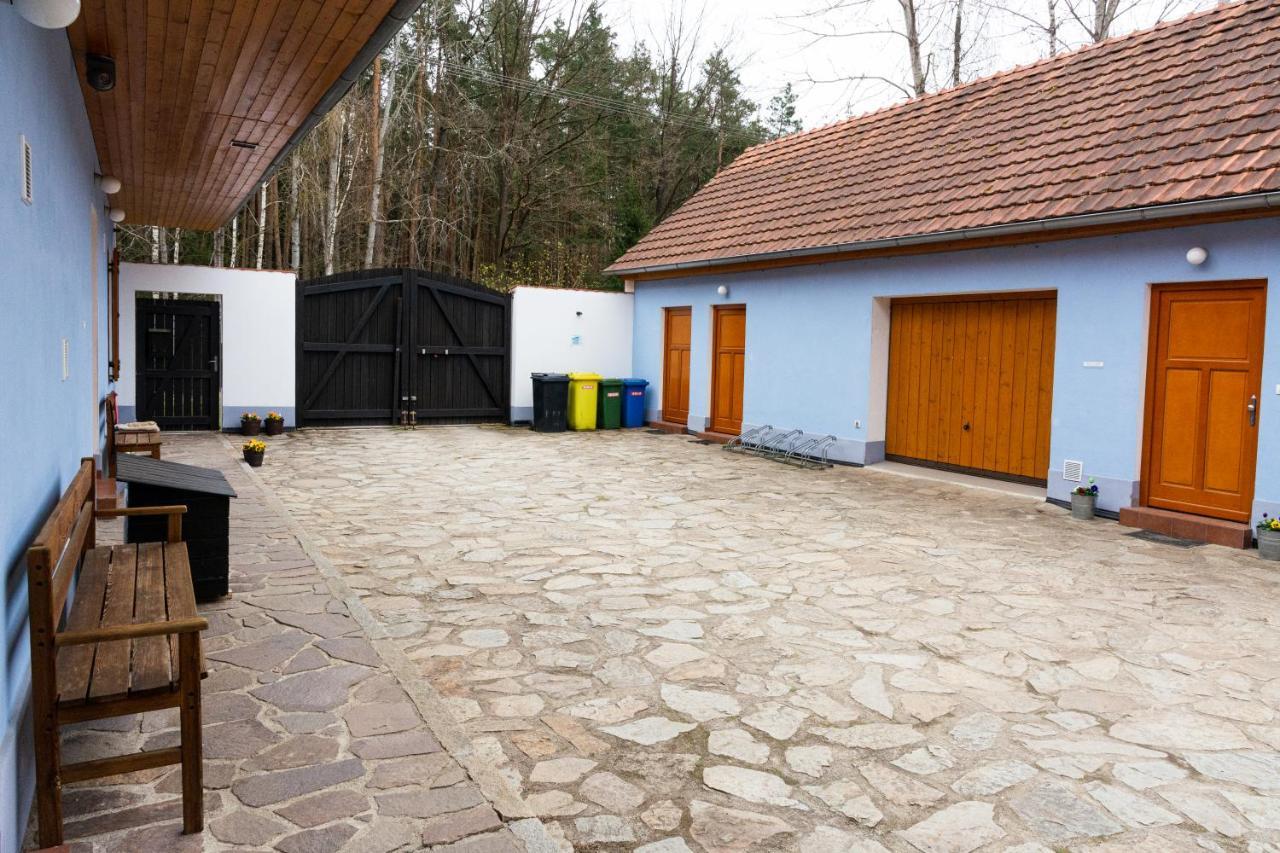 Penzion U Hajovny U Piskoven - Vlkov Bagian luar foto